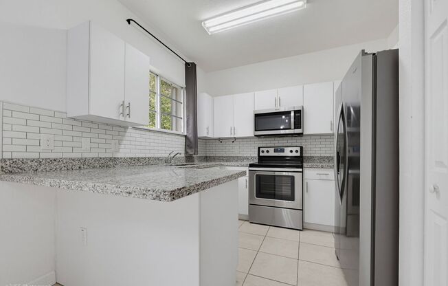 Modern 3 BR / 2 BA Condo in Gated Caribbean Isles – Available Now!