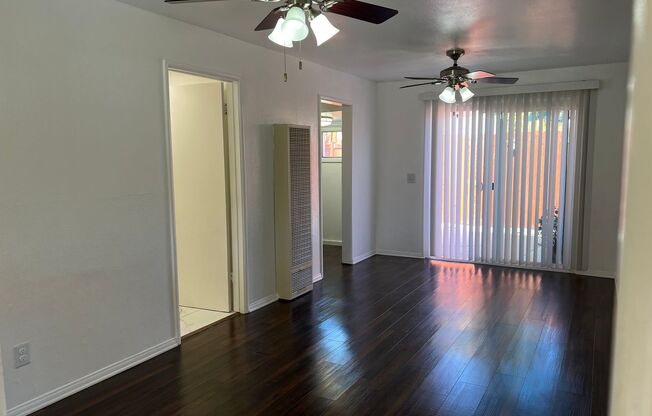 2 beds, 1 bath, $2,795