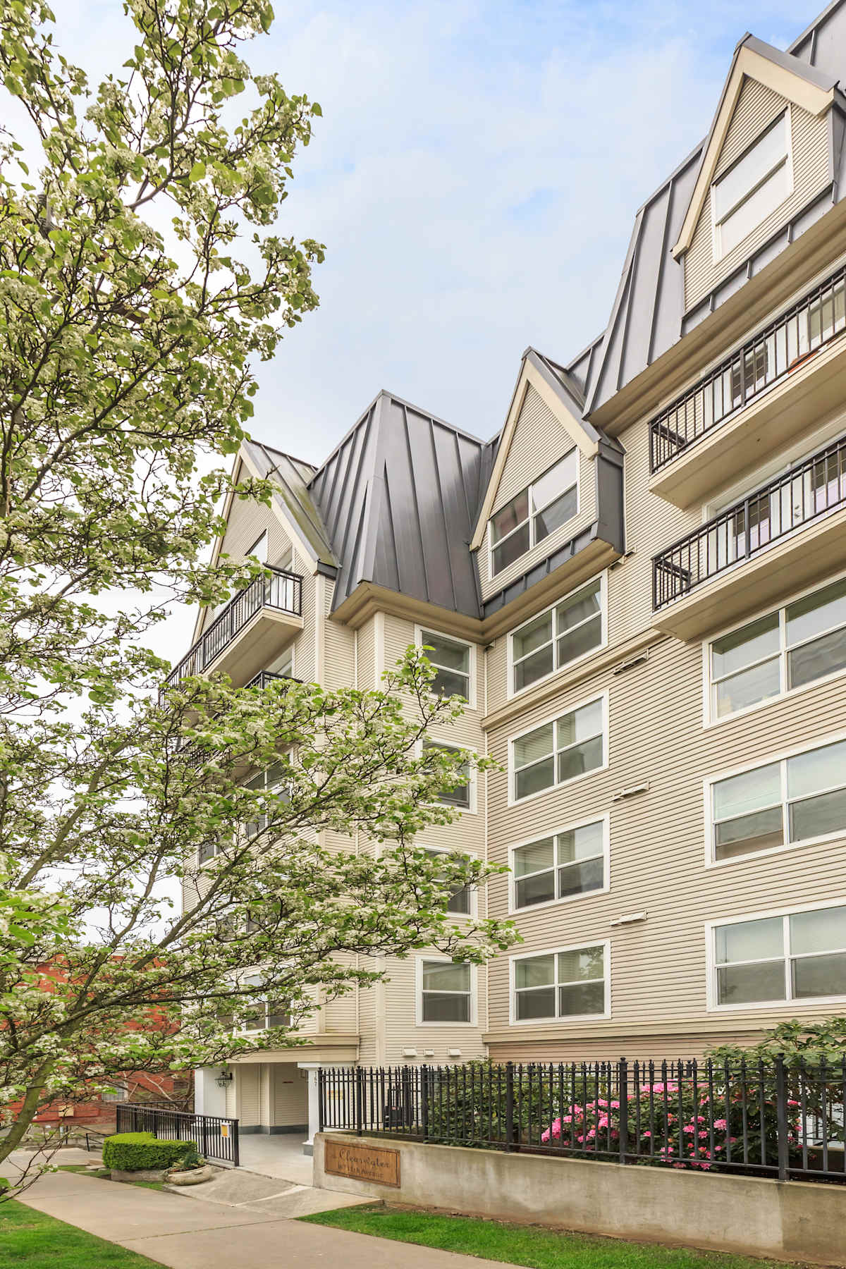 Clearwater and Star Apartments