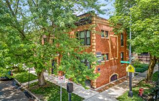 1600-14 W. Belle Plaine / 4100 N. Ashland