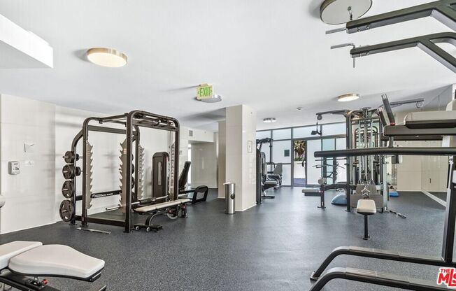 1 bed, 2 baths, 882 sqft, $4,295, Unit 619