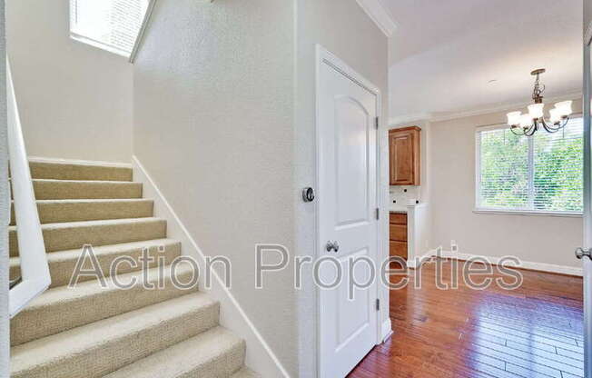 241 GRANADA PARK CIR