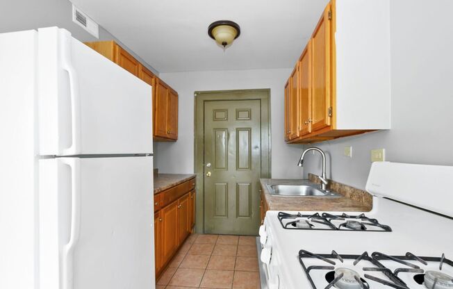 4736-4742 W 65th MOBILITY ZONE