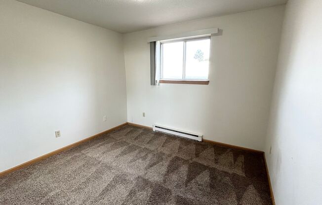 2 beds, 1 bath, 790 sqft, $770, Unit 2502-105