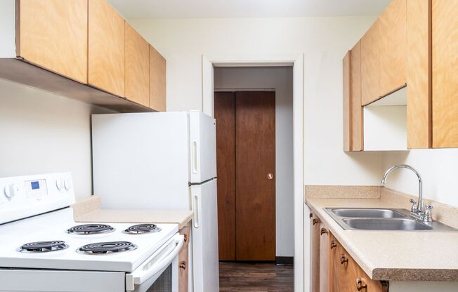2 beds, 1 bath, 900 sqft, $1,349, Unit 304