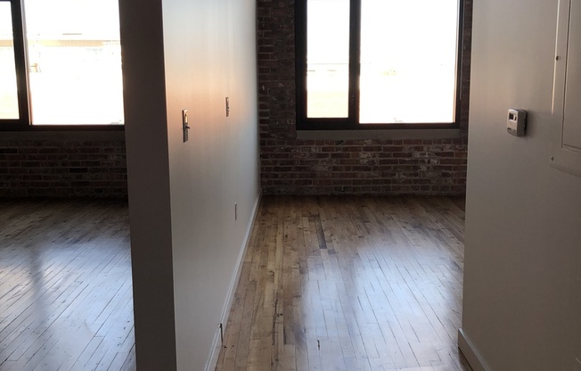 1 bed, 1 bath, 624 sqft, $950, Unit Loft L