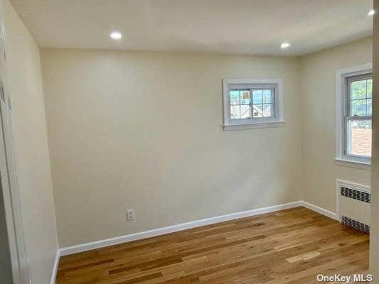 2 beds, 1 bath, $2,650