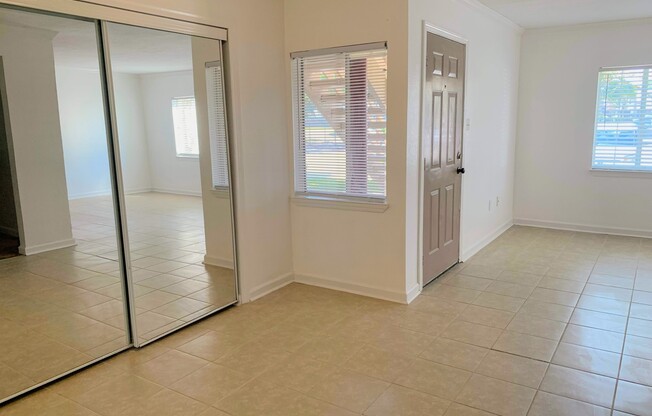 Great 2 bedroom/1 bath condo for rent in Biloxi! 245 McDonnell