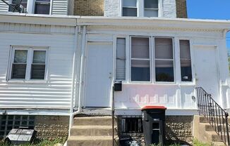 144 E 21st St
