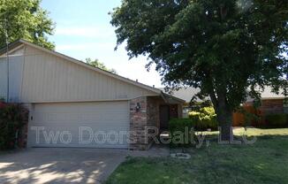 12132 N DEWEY AVE