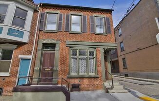 325 N 8th Street