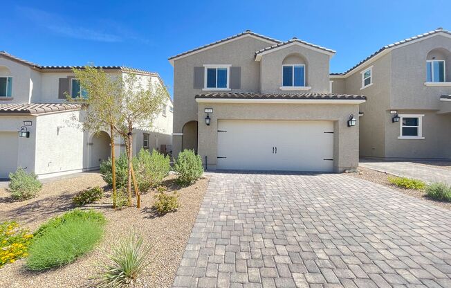 Beautiful Gated Henderson Home | 3 Bed/ 2.5 Bath- AVAILABLE 3/31/26