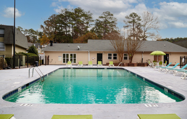 Swimming Pool Area | Apartments For Rent in Columbia SC | Peachtree Place