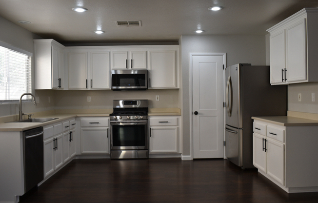 10348 MAURICE RIV CT