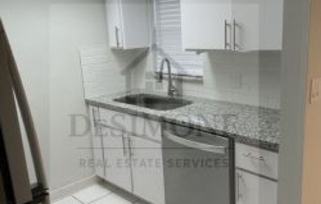 1 bed, 1 bath, 617 sqft, $1,199, Unit R-01