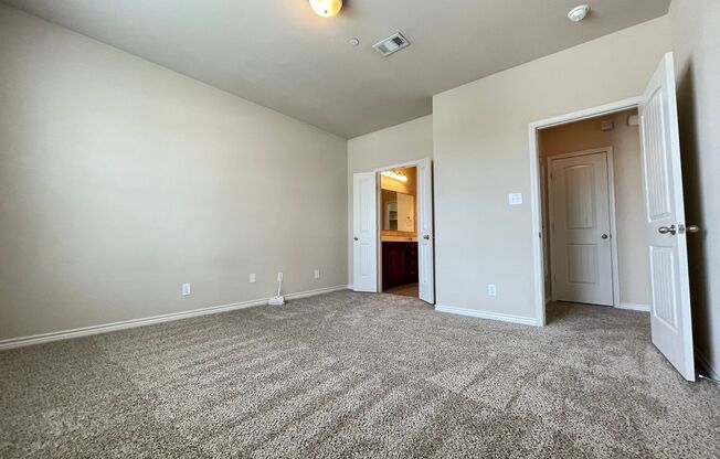 2 beds, 2 baths, 1,250 sqft, $1,699, Unit 1320