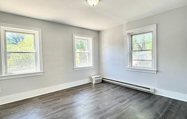 1 bed, 1 bath, 500 sqft, $925, Unit K-31