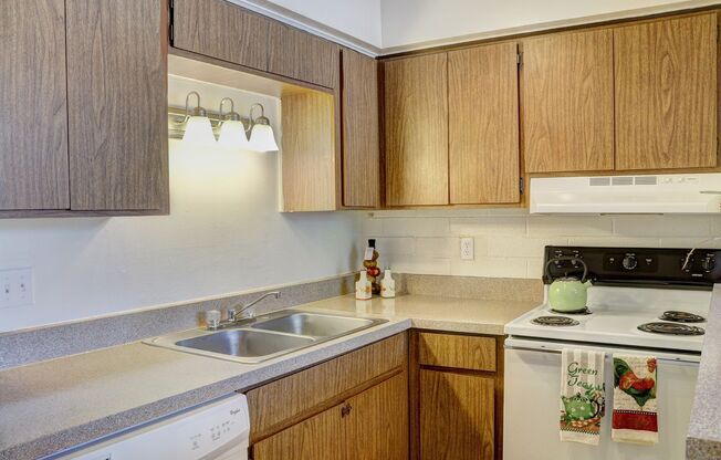 1 bed, 1 bath, 643 sqft, $970, Unit 116