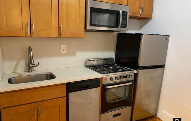 1 bed, 1 bath, $2,695, Unit D1