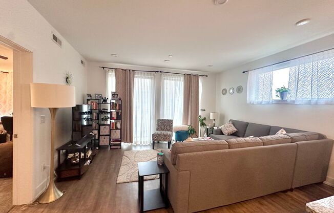 2 beds, 2 baths, 1,110 sqft, $2,200, Unit Unit 309