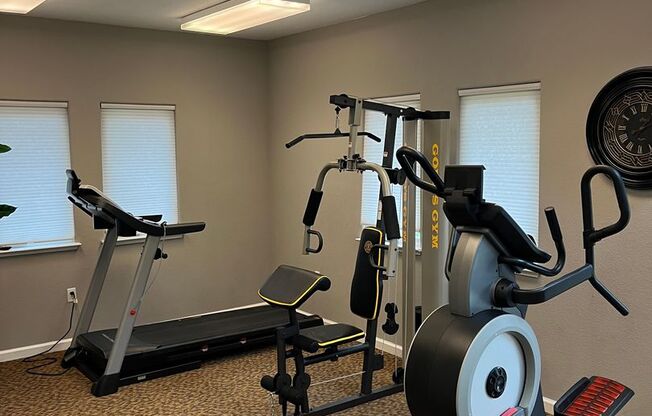 2 beds, 1 bath, 848 sqft, $1,900, Unit 1706