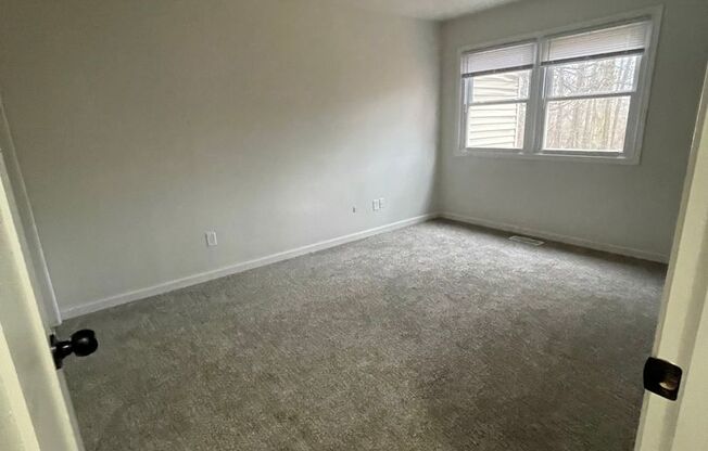2 beds, 1.5 baths, 928 sqft, $1,050, Unit Unit 202