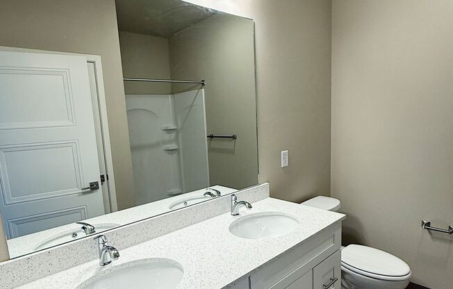 2 beds, 2 baths, 1,225 sqft, $1,825, Unit 201