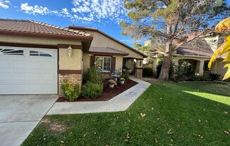 Beautiful 3 bedroom + bonus room home