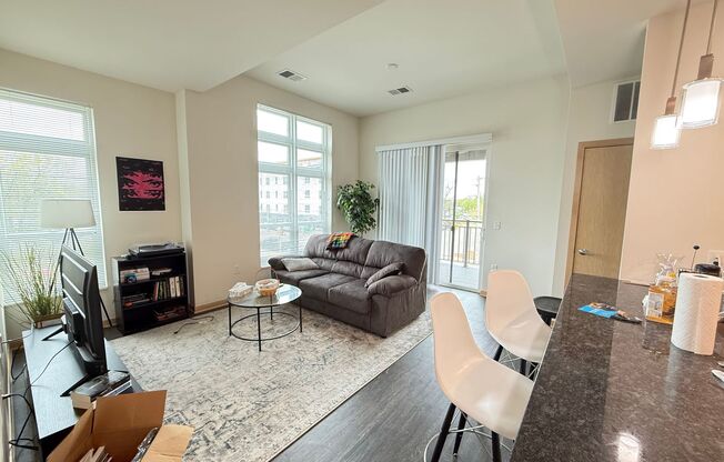 2 beds, 2 baths, 1,029 sqft, $2,395, Unit Unit 304