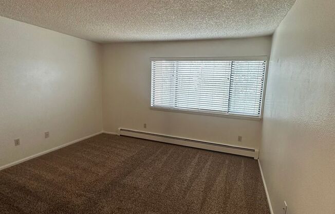 4400 Parkview Dr