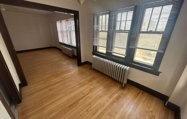 1 bed, 1 bath, $1,195, Unit 61