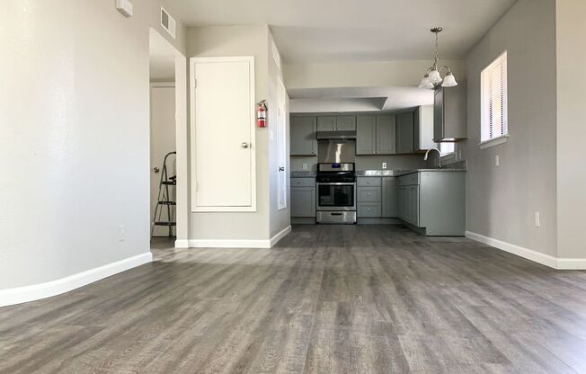 2 beds, 1 bath, 800 sqft, $1,050, Unit 532-C