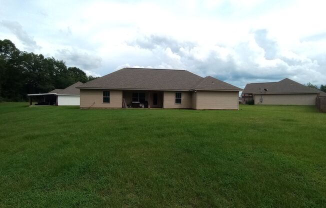 Very Nice 4 bedroom 2 Bath Home in Moundville