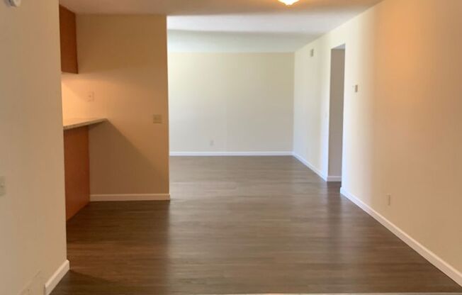 Excellent Value! Spacious Updated South San Jose Home with dual living areas and A/C!