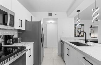 1200 Brickell Bay Dr cu-1907, Miami, FL 33131