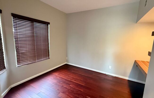 4 beds, 3 baths Townhouse in Gated Community - Available Now!