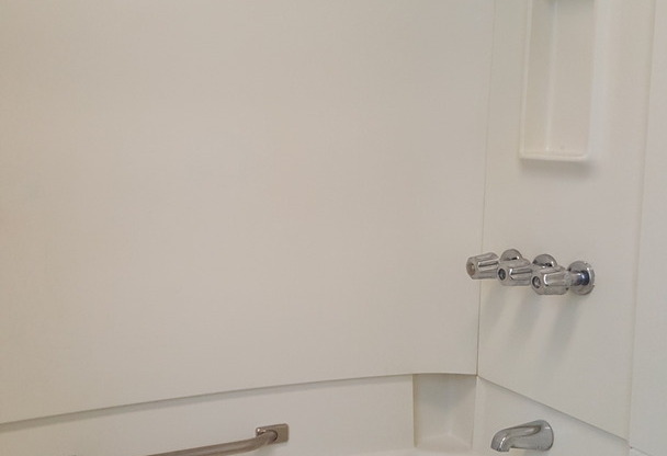 2 beds, 1.5 baths, 825 sqft, $1,800, Unit 125
