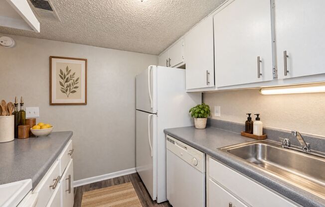 1 bed, 1 bath, 700 sqft, $875, Unit 1-10T