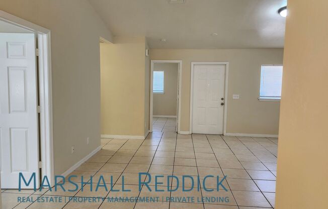 3 beds, 2 baths, $1,499, Unit 712 Jack Ave S