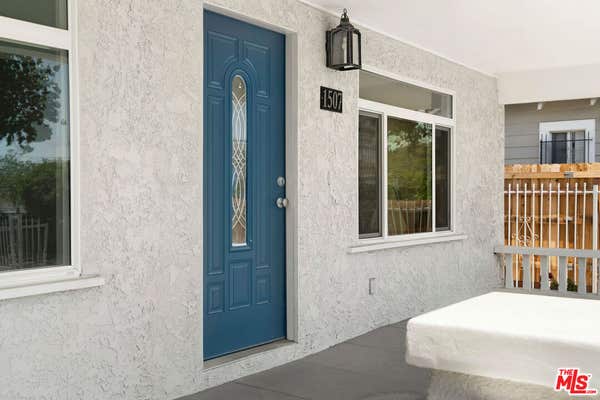 1507 W 50 ST
