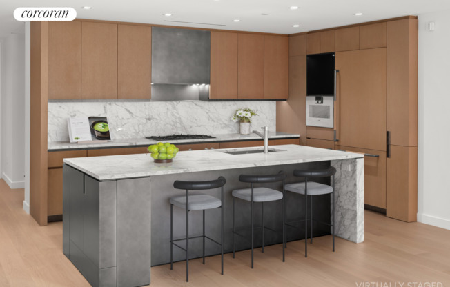 555 W 22 ST