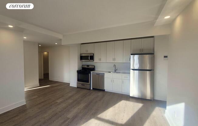 2 beds, 2 baths, $7,650, Unit 10B