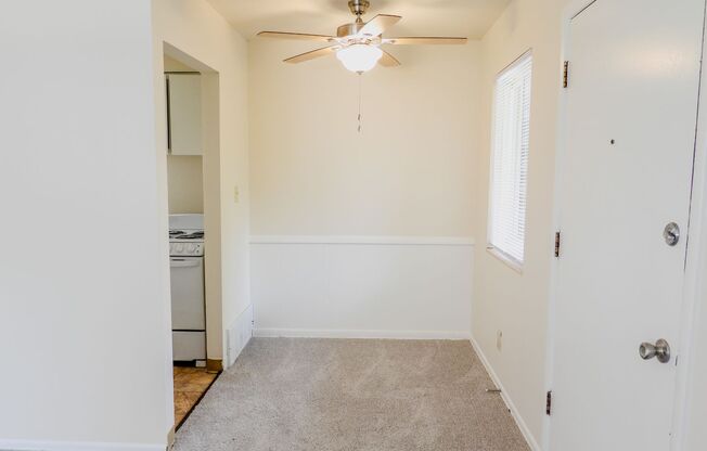47 Auburn Avenue — Franklin Park / Olde Towne East Apartments, Columbus, OH