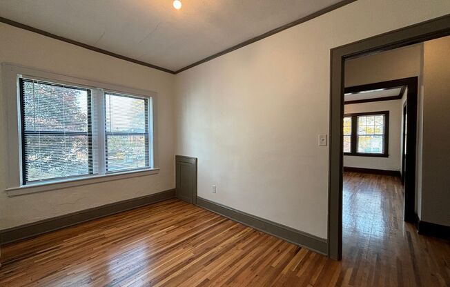 1 bed, 1 bath, 570 sqft, $979, Unit 203