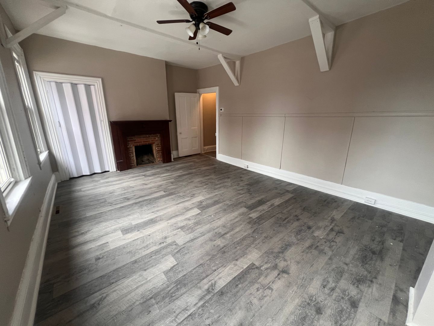 1815 Locust Street (Full Service)