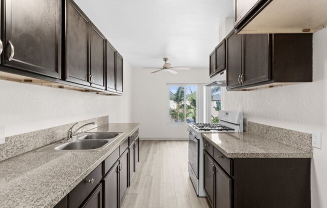 1 bed, 1 bath, 638 sqft, $1,695, Unit 21