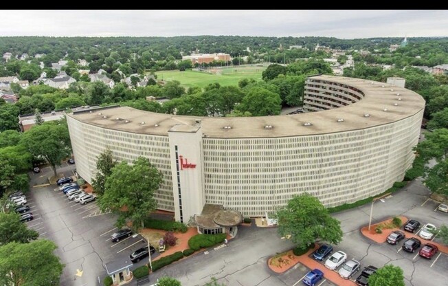 Studio, 1 bath, 397 sqft, $1,878, Unit 708