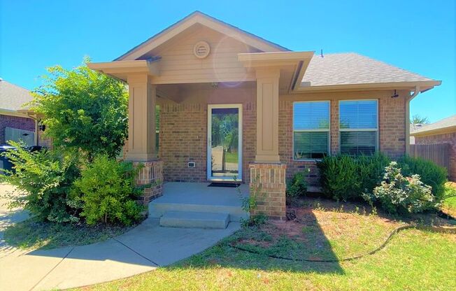 2 Bed 2 bath 1 Car Garage-Valencia Park Addition, Edmond *Deer Creek Schools*