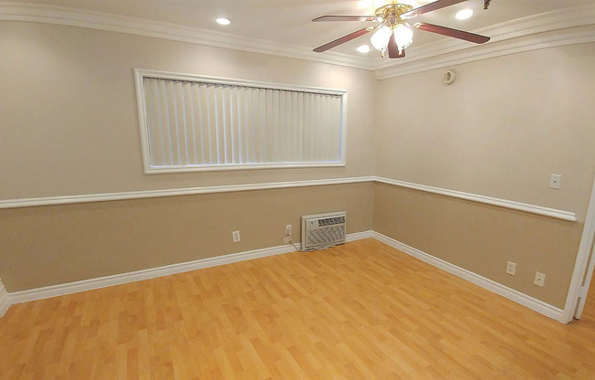 2 beds, 2 baths, 910 sqft, $2,595, Unit 209