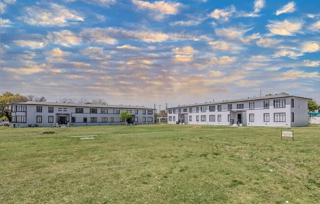 UNIVERSITY PARK APARTMENTS